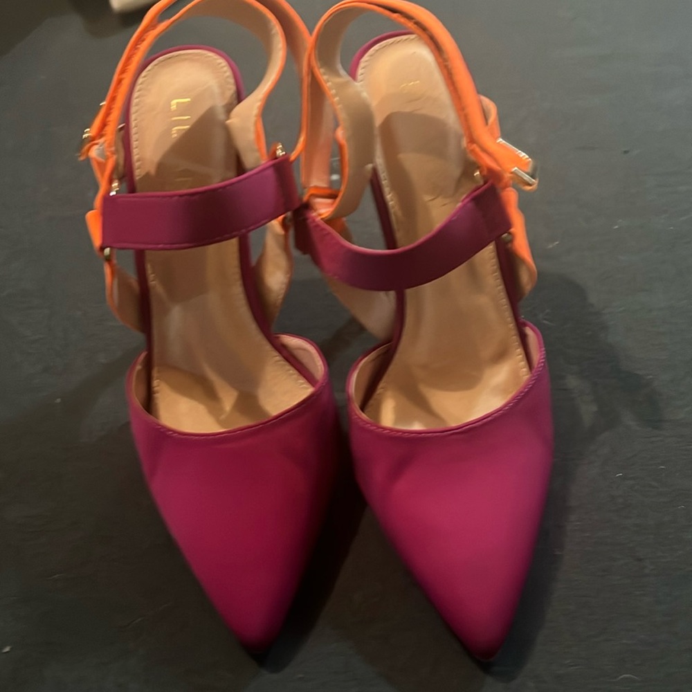 Multicolored heels with strap